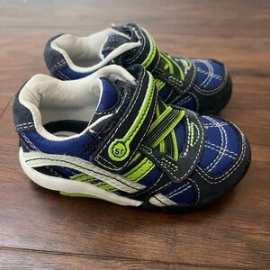 Stride Rite Declan Sneakers- Blue and green-Boys size 4